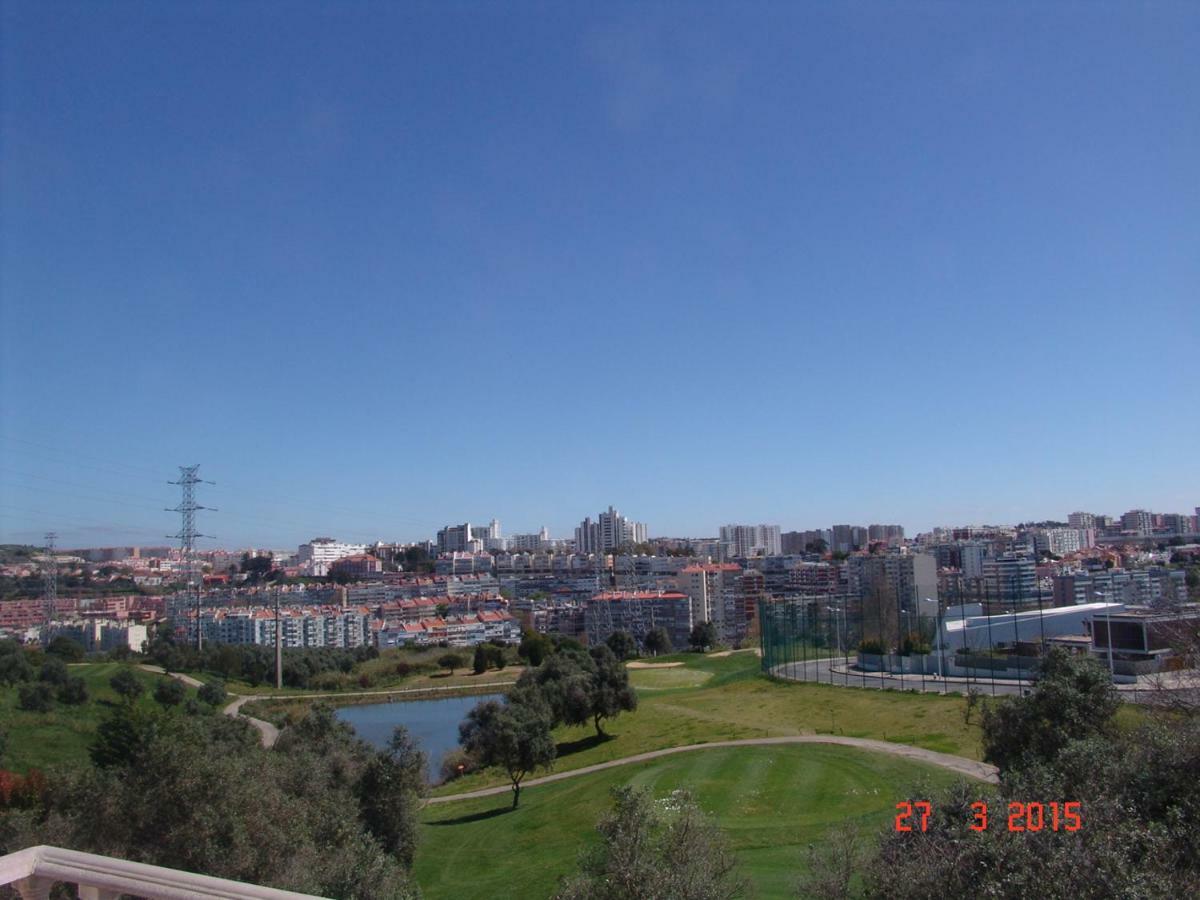 Sunny Suites Golf And Free Parking Guest House — Photos 1